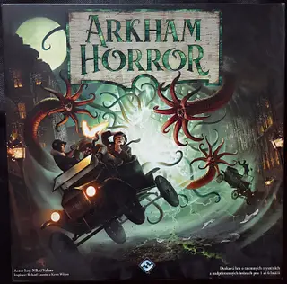 Obal deskové hry Arkham Horror (třetí edice)